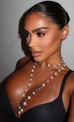 CHANEL PEARL NECKLACE