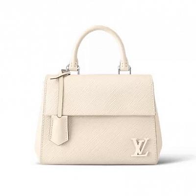 LV CLUNY BAG