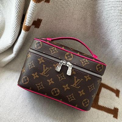 LV COSMETIC BAG NICE - Styles Available