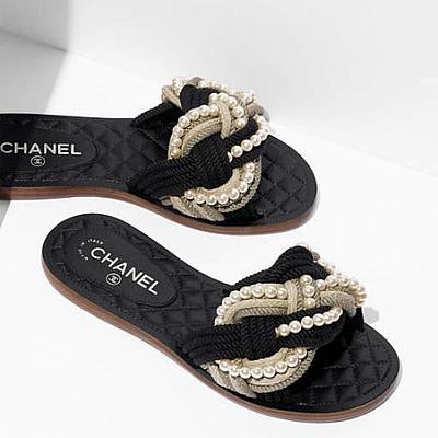 black chanel pool slides