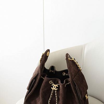 CHANEL 25 DIAMOND CHAIN HANDLE HANDBAG - Signature Collection