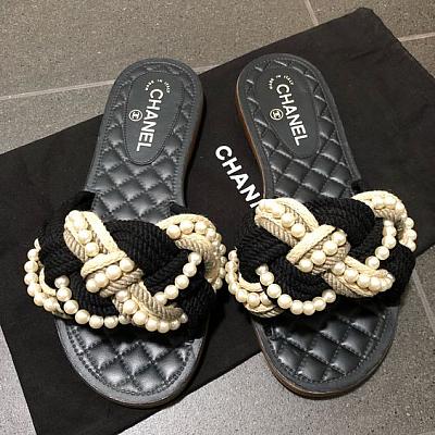 black chanel pool slides