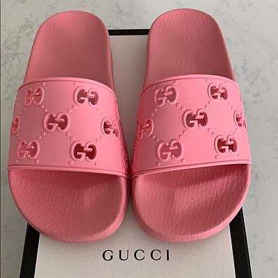 GUCCI RUBBER SLIDES - Colors Available